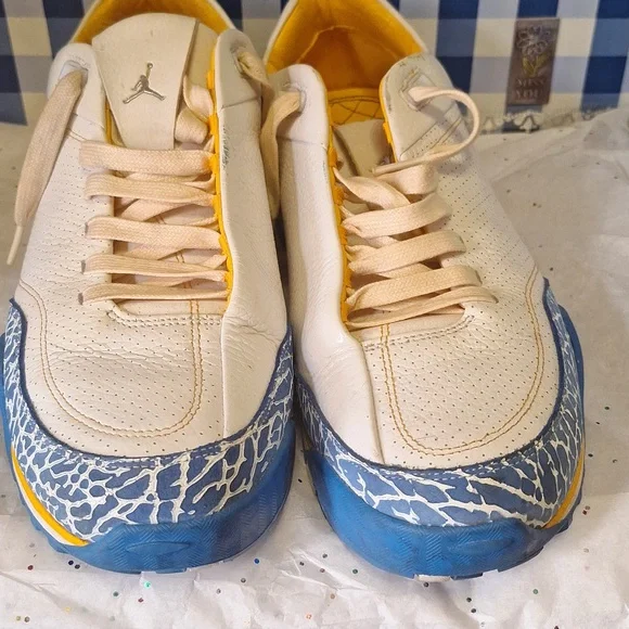 Rare Nike Jordan's - Picture 2 of 5